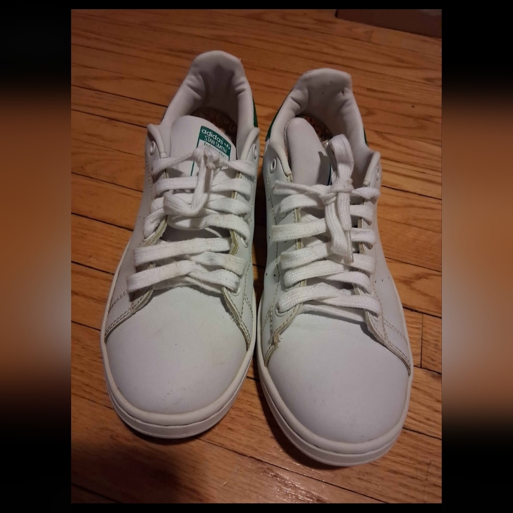 Adidas Stan Smith 9.5US Mens
